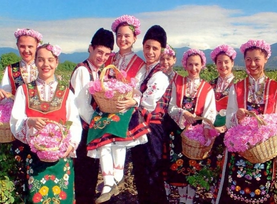 KAZANLIK GÜL FESTİVALİ