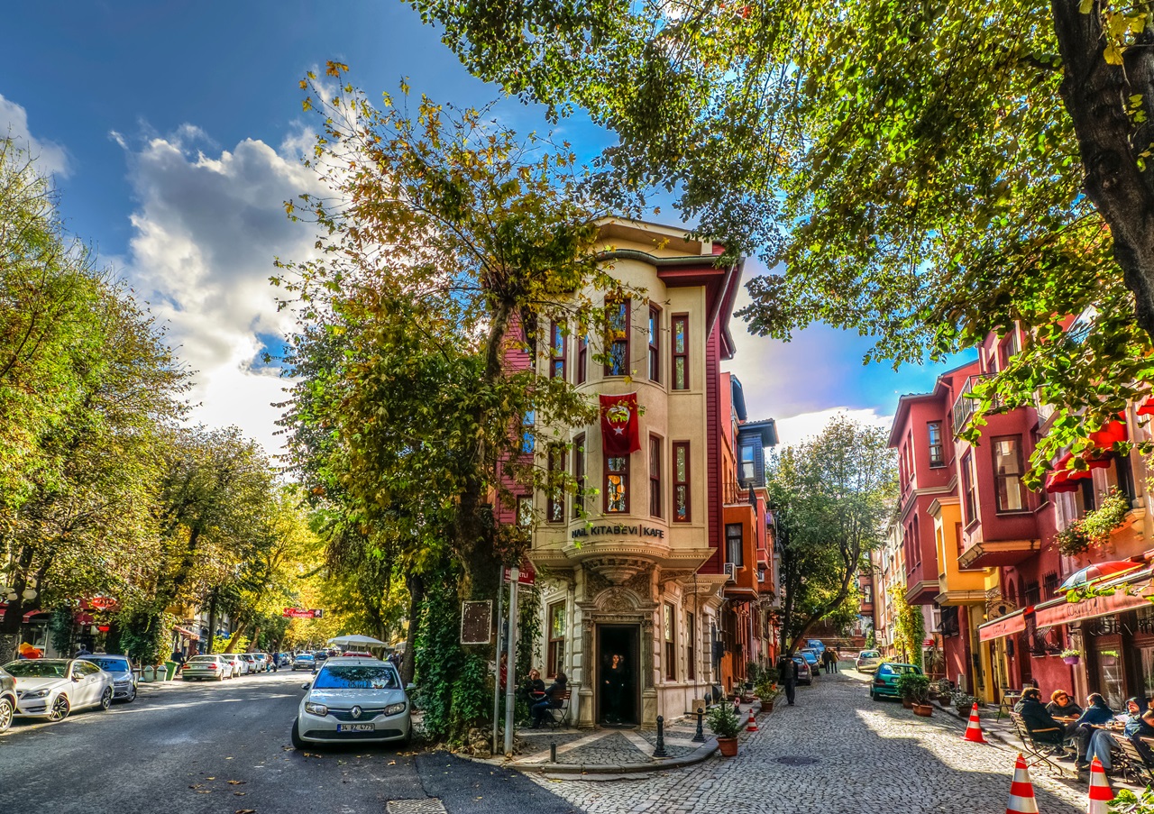 BEYLERBEYİ SARAYI ÜSKÜDAR - KUZGUNCUK TURU