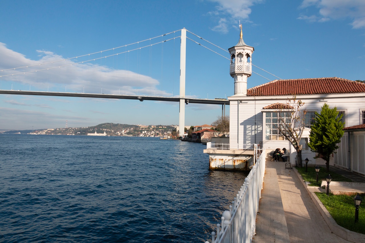 BEYLERBEYİ SARAYI ÜSKÜDAR - KUZGUNCUK TURU