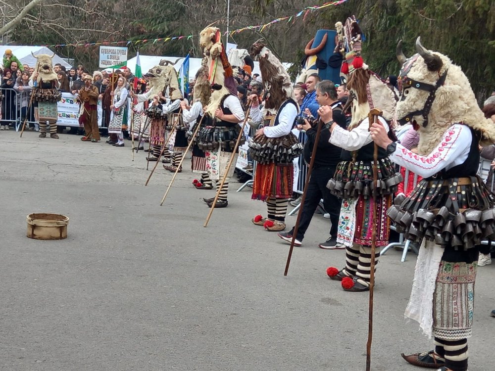 BULGARİSTAN YAMBOL KUKERİ FESTİVALİ (MASKE FESTİVALİ )